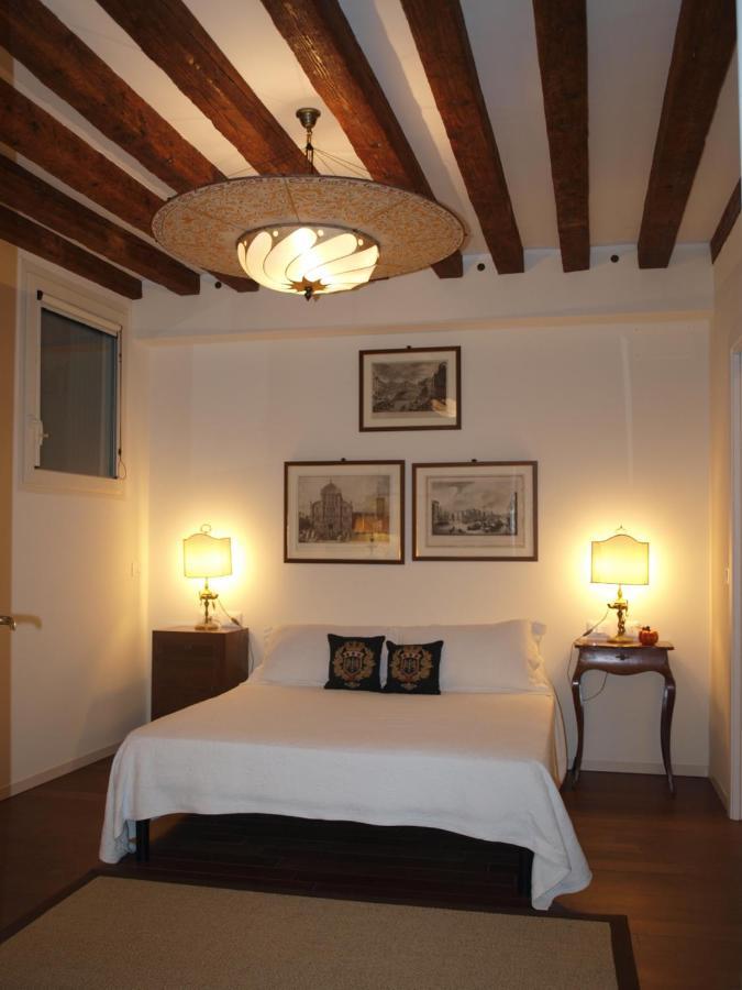 Appartamento Al Pozzo Dei Scoacamini, 100 M From San Marco, Ground Floor *