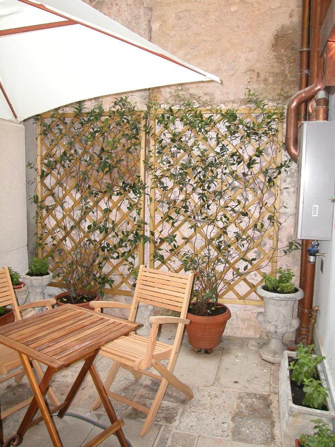 Apartment Al Pozzo Dei Scoacamini, 100 M From San Marco, Ground Floor Venedig
